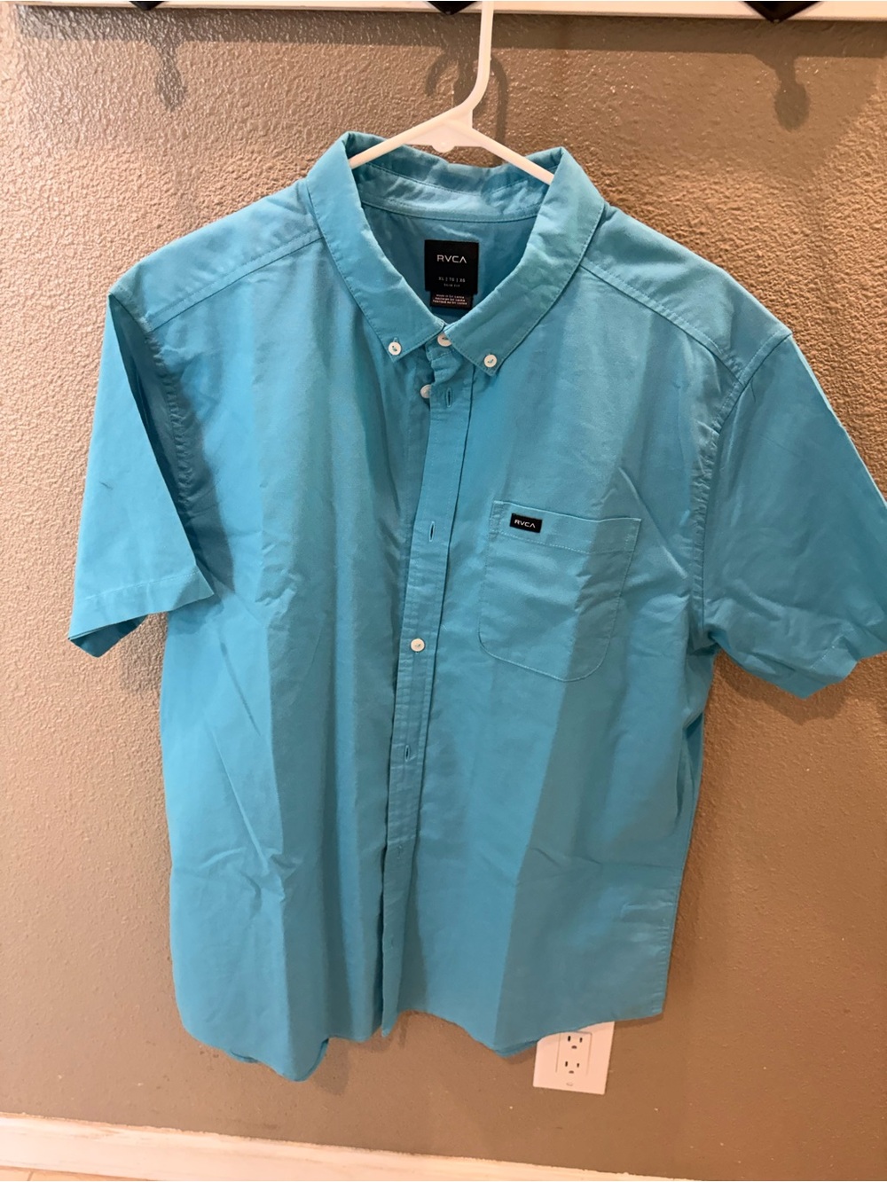 RVCA Men’s Short Sleeve Button-Down Shirt - Aqua Blue